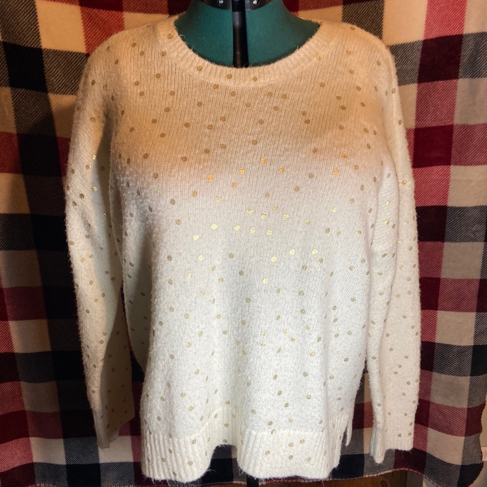 gold and white sweater